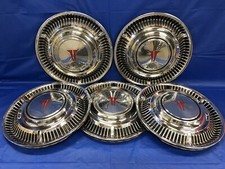 Vintage Set Of 5 196162 Oldsmobile 13 Hubcaps F85 Cutlass