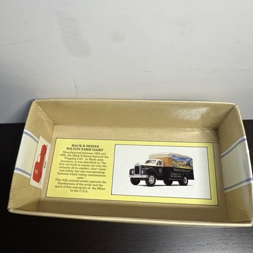 CORGI CLASSICS 98454 'WILTON FARM' MACK B SERIES VAN BOXED ! NOS. In Box. New - Picture 8 of 9