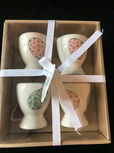 Grace Teaware Egg Cups Easter Egg Pattern Pink & Green Set of 4 New in Box - Picture 2 of 8