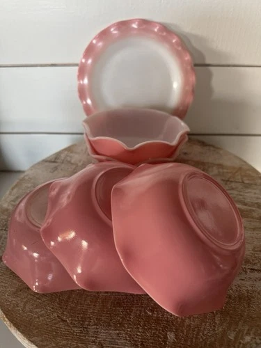 Vintage Hazel Atlas Pink Crinoline Bowls With 1 Saucer Plate