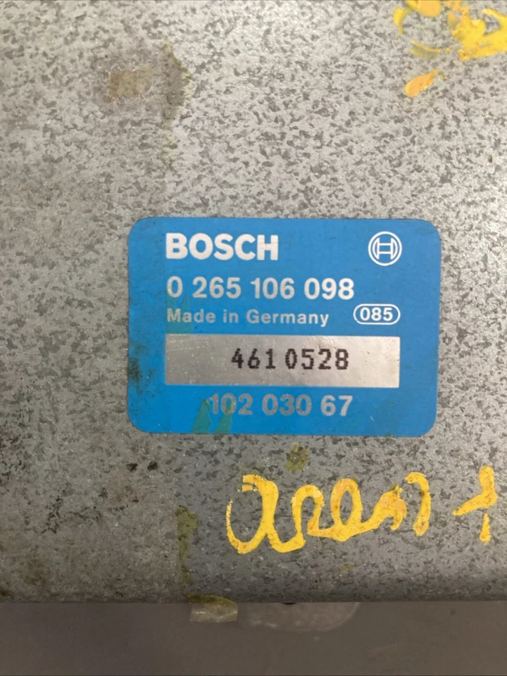 1994 Cadillac Fleetwood ABS 0 265 106 098 - Image 2 of 4