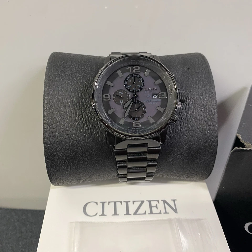 Reloj cronógrafo Citizen Eco-Drive Nighthawk Blackout de acero inoxidable para hombre Foto 3 de 4