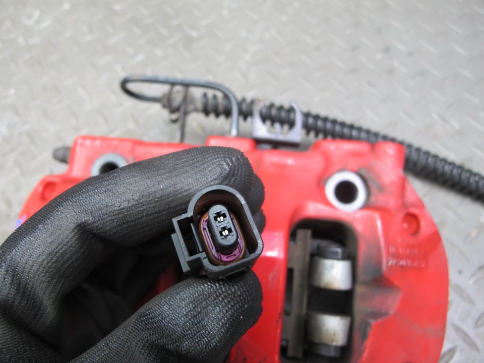 2011-2018 PORSCHE CAYENNE 958 4.8L TURBO BREMBO REAR BRAKE CALIPER SET OF 2 - Image 4 of 4