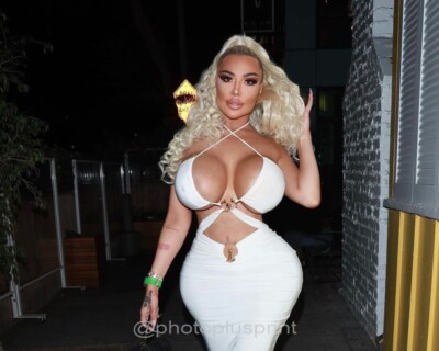8x10 STEPHANIE PALOMARES GLOSSY PHOTO hot sexy busty thick bikini thong