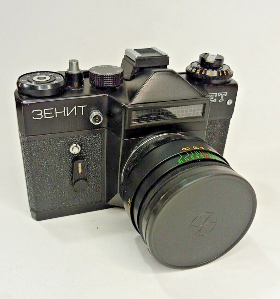 レア ZENIT-E MOSKVA 80 + HELIOS 44 2 58/2 Rare USSR camera Zenit Е + Helios-44-2 lens 2/58 Olympics