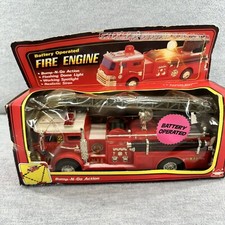 BUMP N GO FIRE ENGINE 1058 - Vintage 1987 New Bright Battery Operated