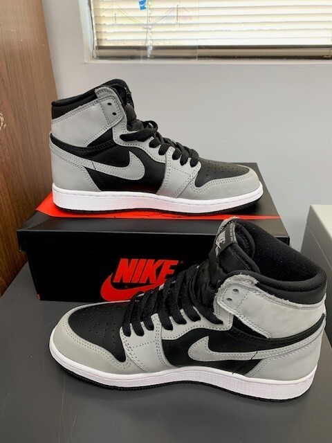 Nike Air Jordan 1 Retro High OG GS Black/LT Smoke Grey-White 4.5Y