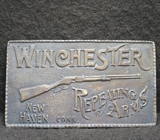 WL15142 VINTAGE 1970s  WINCHESTER REPEATING ARMS  GUN MANUFACTURER BELT BUCKLE
