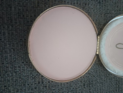 Polvo estilo francés COTY vintage años 50 miel beige oro compacto nunca usado - Imagen 6 de 7