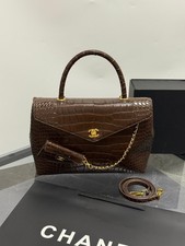 Women'sVintage Dark Brown Croc Textured Flap Bag Detachable Wide Crossbody Strap
