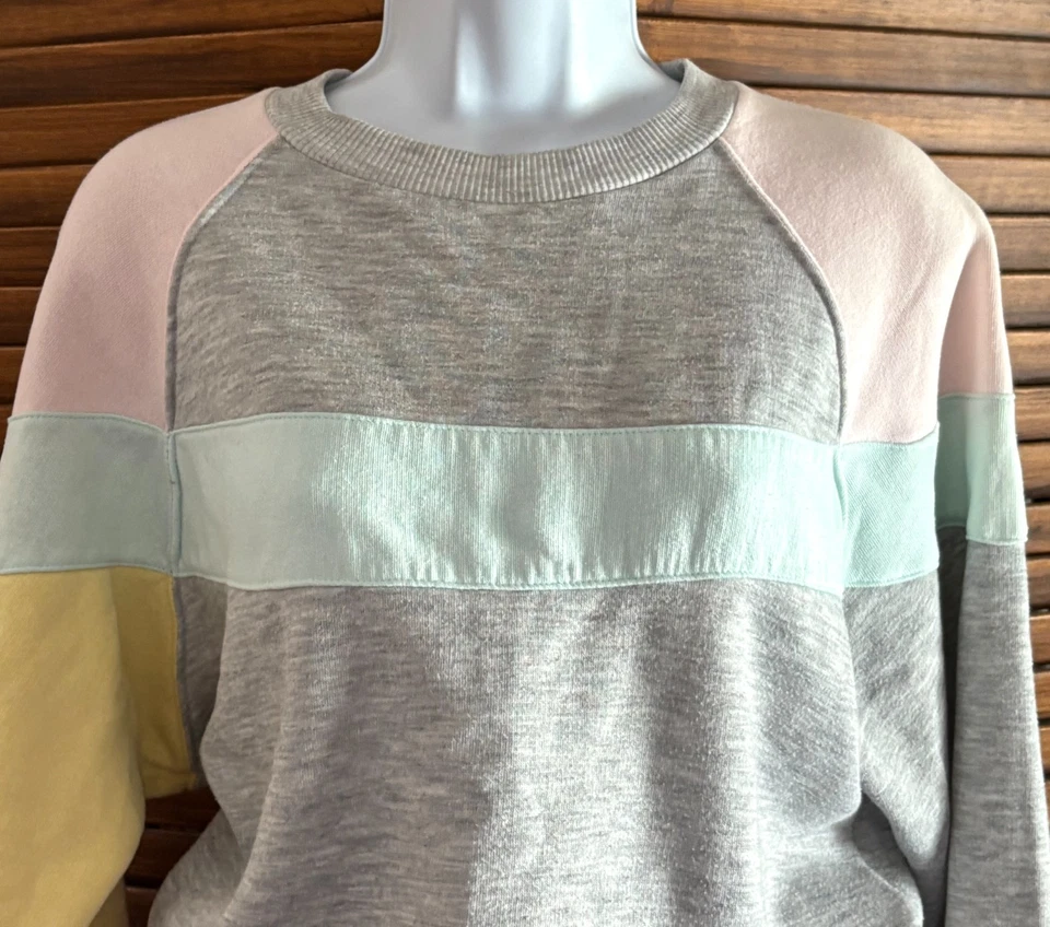 1980's Outside Interests Color Block Striped Sweatshirt Size Medium - Image 4 of 4