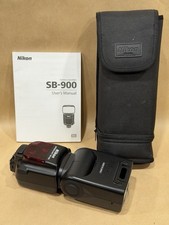 Nikon SB-900 Speedlight Flash w/ Manual  Case- Super clean 