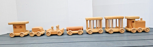 Vintage Holzeisenbahn Set mit 7 Wagen - NEUWERTIG! SO VIEL SPASS! - Bild 9 von 13