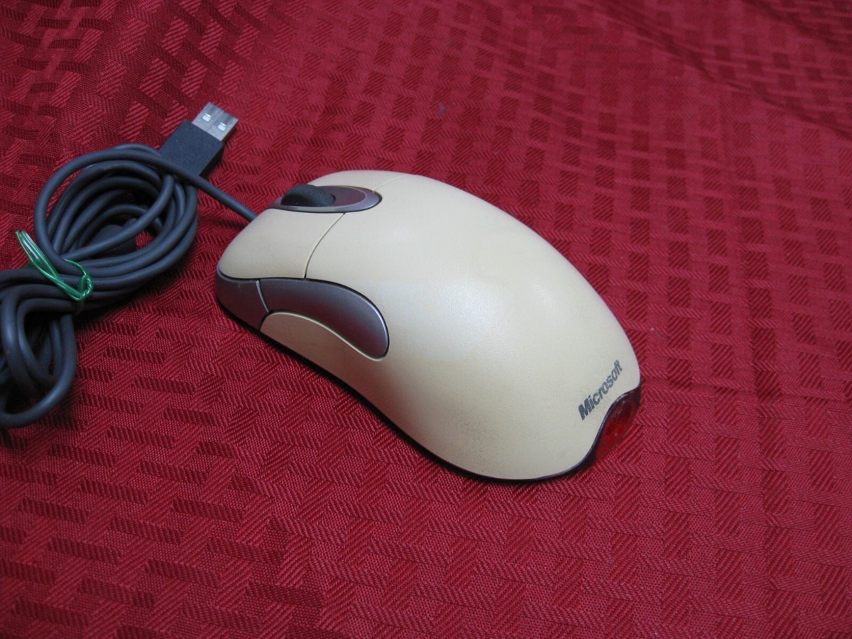Vintage Microsoft IntelliMouse Optical Wired USB Mouse X05-77975