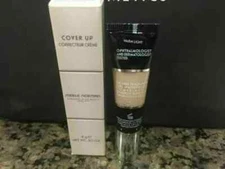 Merle Norman Cover Up   Shade is   WARM LIGHT....NEW