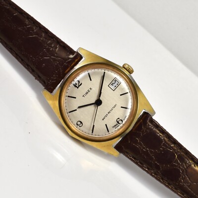 Vintage 1980 Timex Mercury WR Men Watch Taiwan New PVC Strap Keeps Time