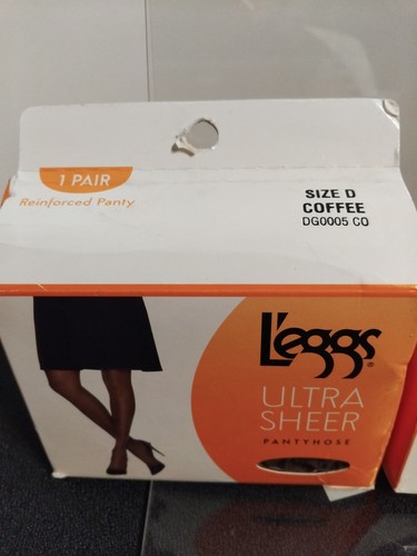 2 pr Leggs Ultra Sheer Reinforced Panty, PantyHose Coffee, SIZE D NEW - Picture 2 of 4
