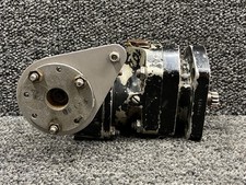 B-4 Lycoming O-540-A1D5 Hartzell Propeller Governor Assembly B-4 Lycoming O-540-A1D5 Hartzell Propeller Governor Assembly