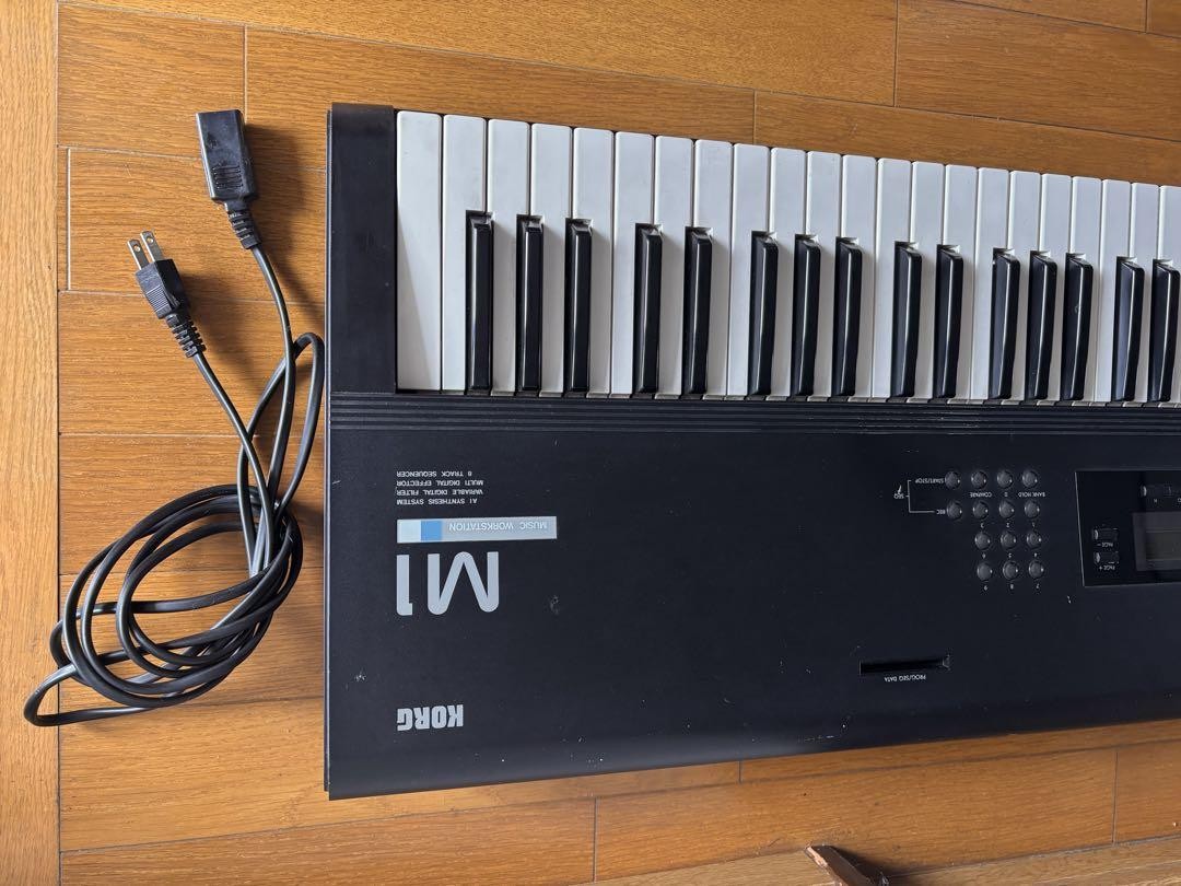 KORG M1 Music Workstation Synthesizer For Parts or Repair AS