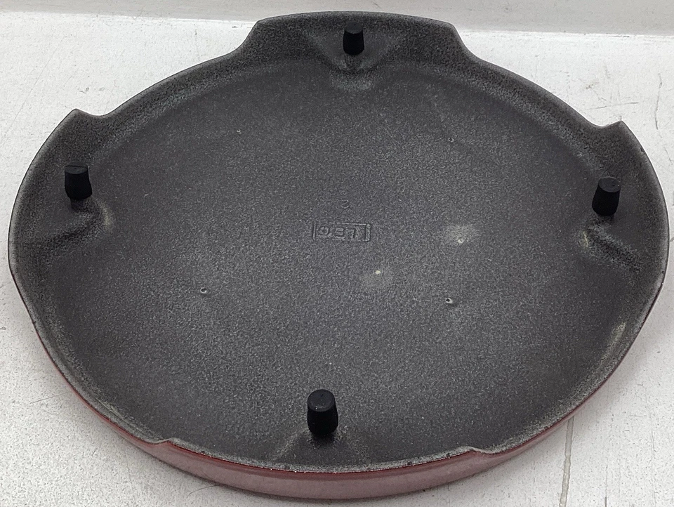 Le Creuset Enameled Round Signature Trivet Cast Iron New In Cerise (red) - Image 4 of 4