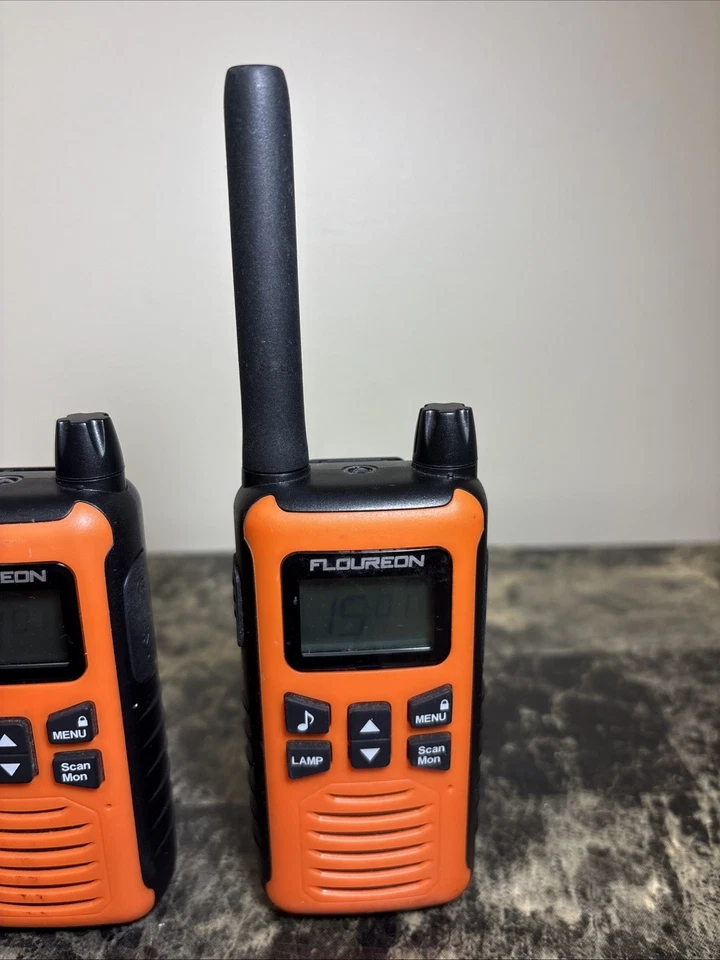 2x FLOUREON Walkie Talkie Two Way Radio 400-470MHz 16 Channel Radio Fc200 Tested - Image 3 of 4