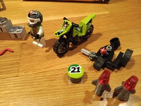 Lego Creator 6752, City 7738, World Racers 8896, Islands 6734.  💯 Complete 