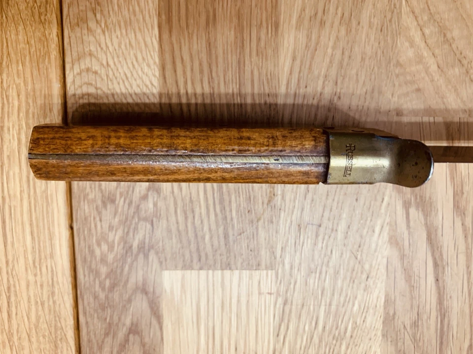 Cuchillo brillante de carnicero vintage John Russell Green River Works 17 1/2 longitud completa Foto 3 de 4