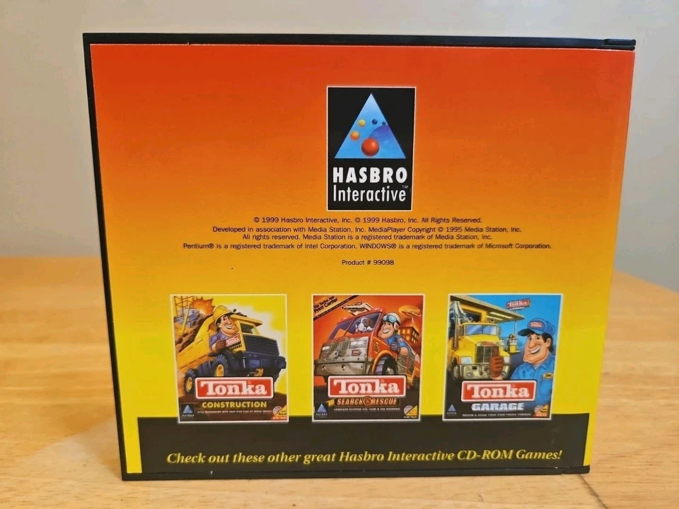 Lote de 3 juegos de CD-ROM Hasbro Tonka de colección. Búsqueda y rescate, pista de carreras, taller  Foto 3 de 4