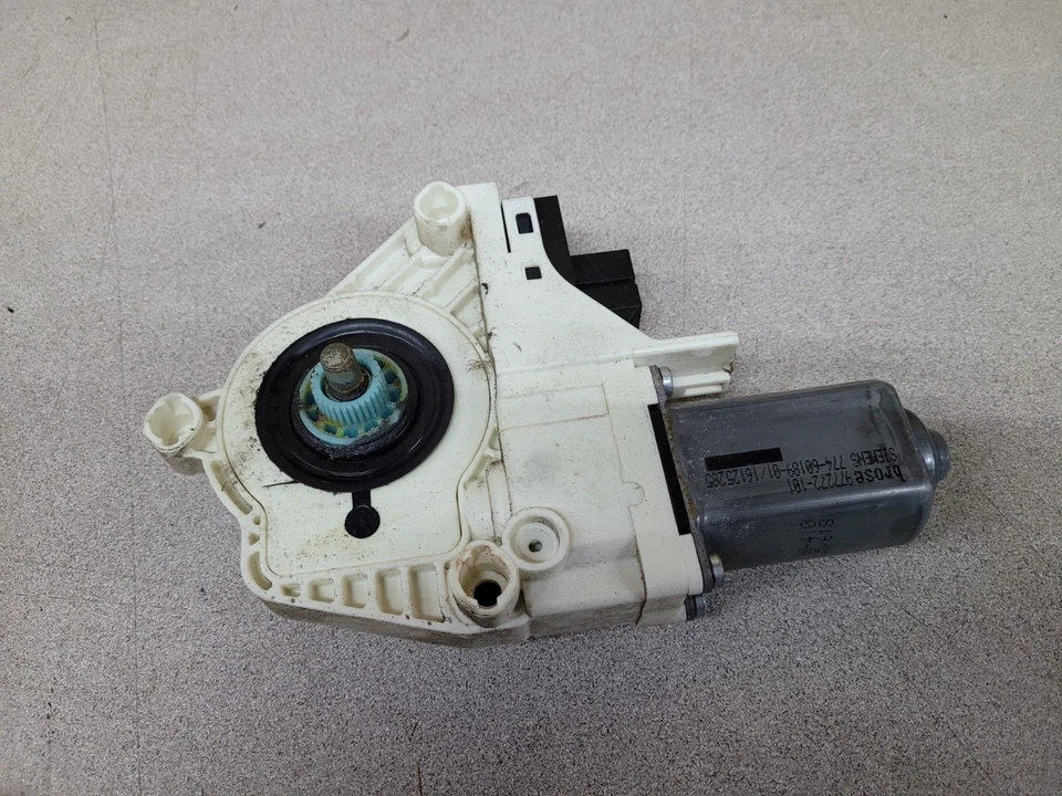 2006-2009 AUDI A6 QUATTRO Front Right Power Window Motor OEM 4F0959802D - Image 2 of 2