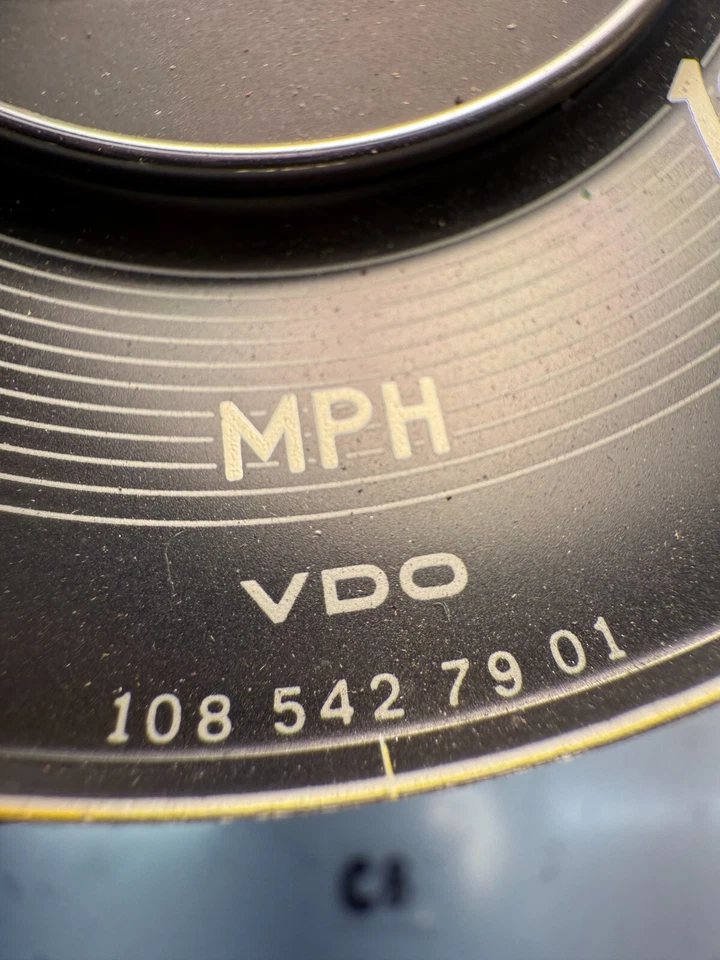 Приборная панель Mercedes Benz VDO W108/1972 280SE Speedo 1085427901 - Изображение 4 из 4