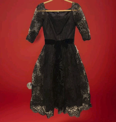 Vintage Black 1950s 1960s Lace Overlay Women’s Dress With Velvet Bow X S