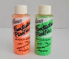 2 Aleene's 40 gram bottle Fantastic Plastic Crafting Pellets Melts In Hot Water