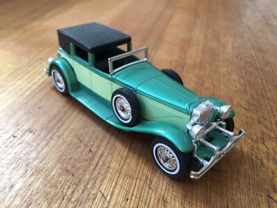 Matchbox Models of Yesteryear - 1930 Model ''J'' Duesenberg Town Car Y-4 - 1975