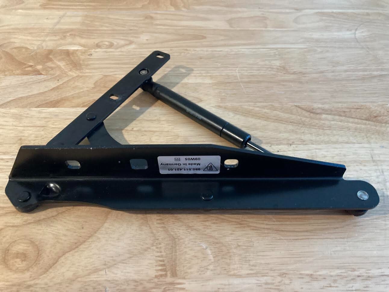 2005 Porsche Carrera GT Front Hood Hinge and Hydraulics
