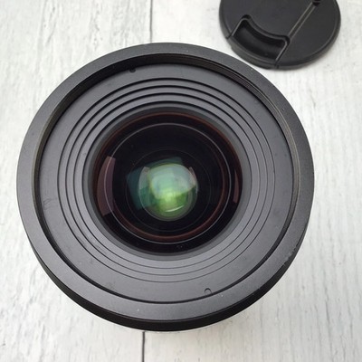 Sirui 16mm T1.2 Lens RF Mount Lens Used Good