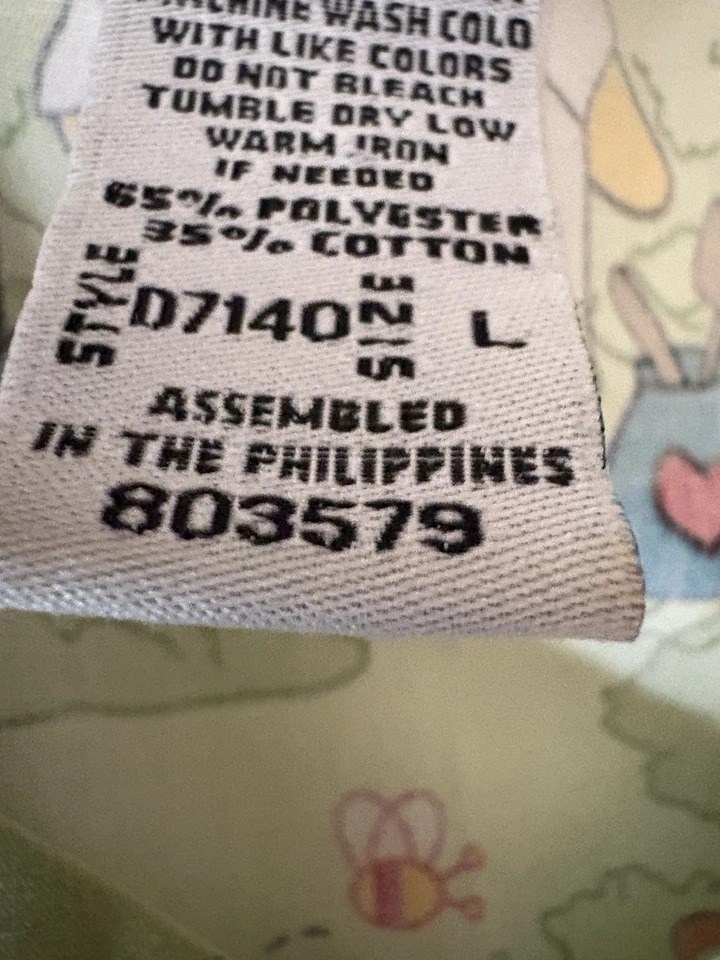 Blusa esfoliante Disney Winnie The Pooh and Eeyore, gola V tamanho grande em excelente estado usado - Imagem 4 de 4