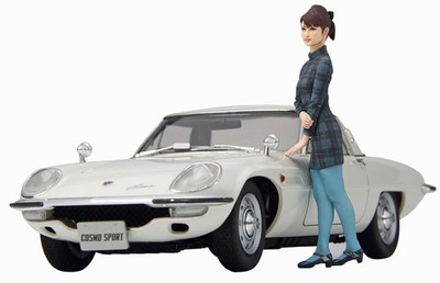 Hasegawa HSP368 1/24 Mazda Cosmo Sports L10B with Girl Figure Plastic Model