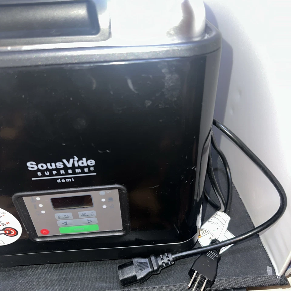 Sous Vide Supreme Demi Black Water Oven Slow Cooker SVS09L 9 Liter /2.4 Gallons - Image 4 of 4