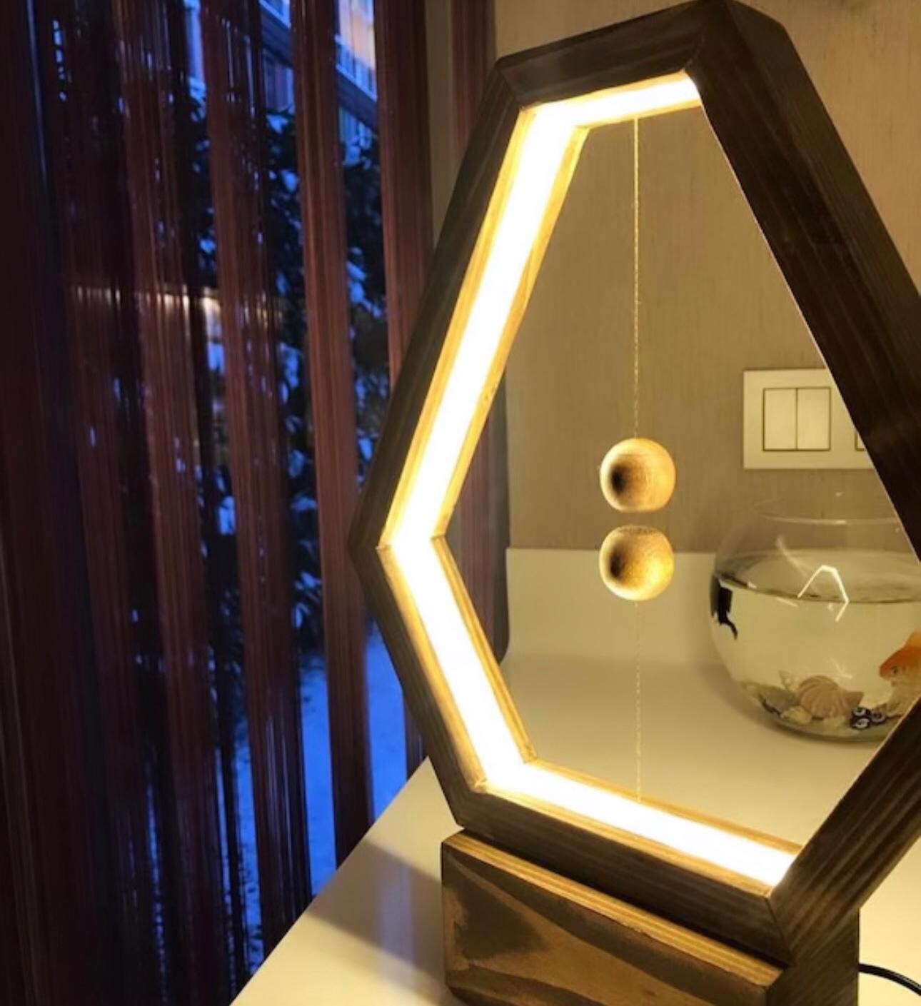 Lampe magnétique en bois rechargeable avec intensité tactile réglable 3 niveaux