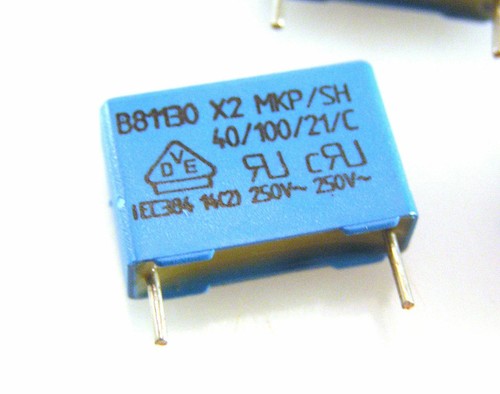 Epcos B81130 C1104 EMI Sup Capacitors MKP X2 0.1uf 275V 5 Pieces OL0630B - Picture 2 of 3
