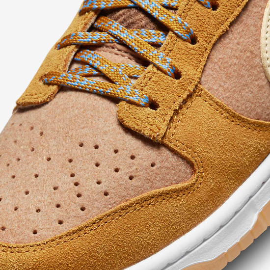 Nike Dunk Low SE 