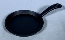 Small 5” Individual Cast Iron Frying Pan Skillet Pancake Griddle 1/2" Deep