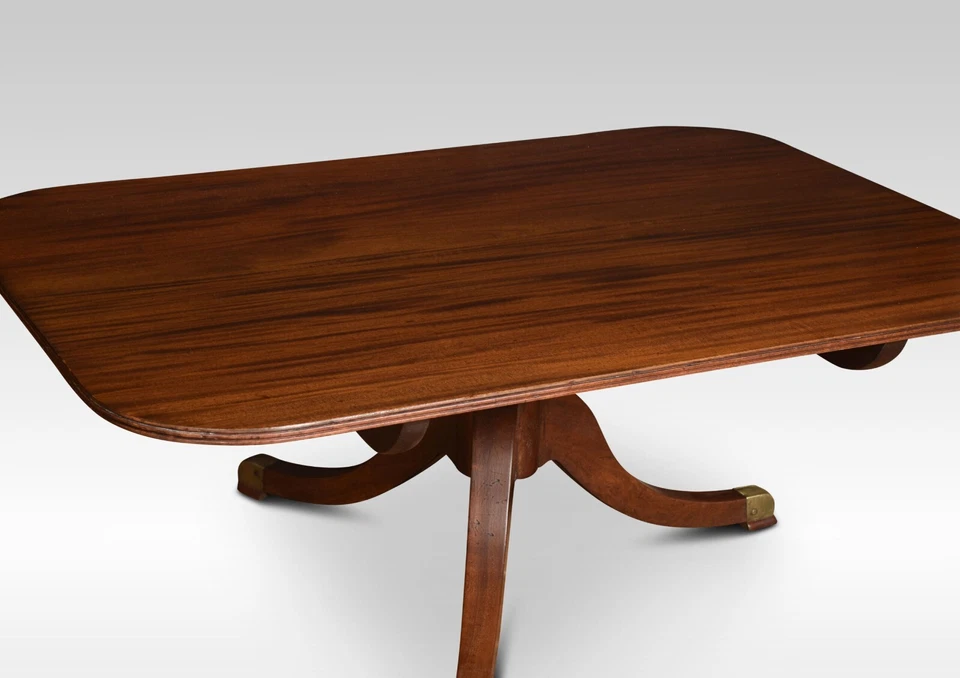 Mahogany Coffee Table | Shaped Top | Pedestal Base - Image 4 of 4
