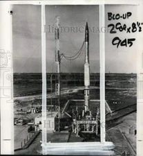 1957 Press Photo Vanguard Rocket on launch pad at Cape Canaveral, Florida