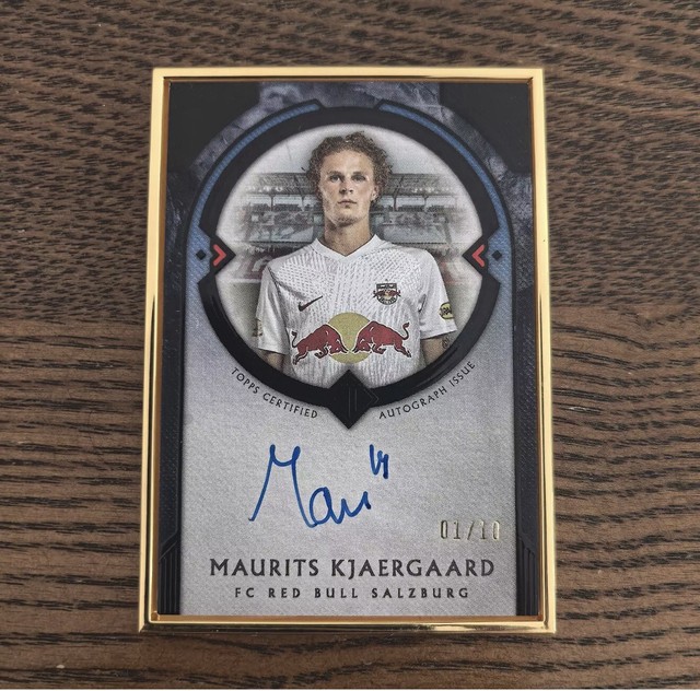 Maurits Kjaergaard 23-24 Topps Transcendent Gold Framed On Card Auto Black 1/10