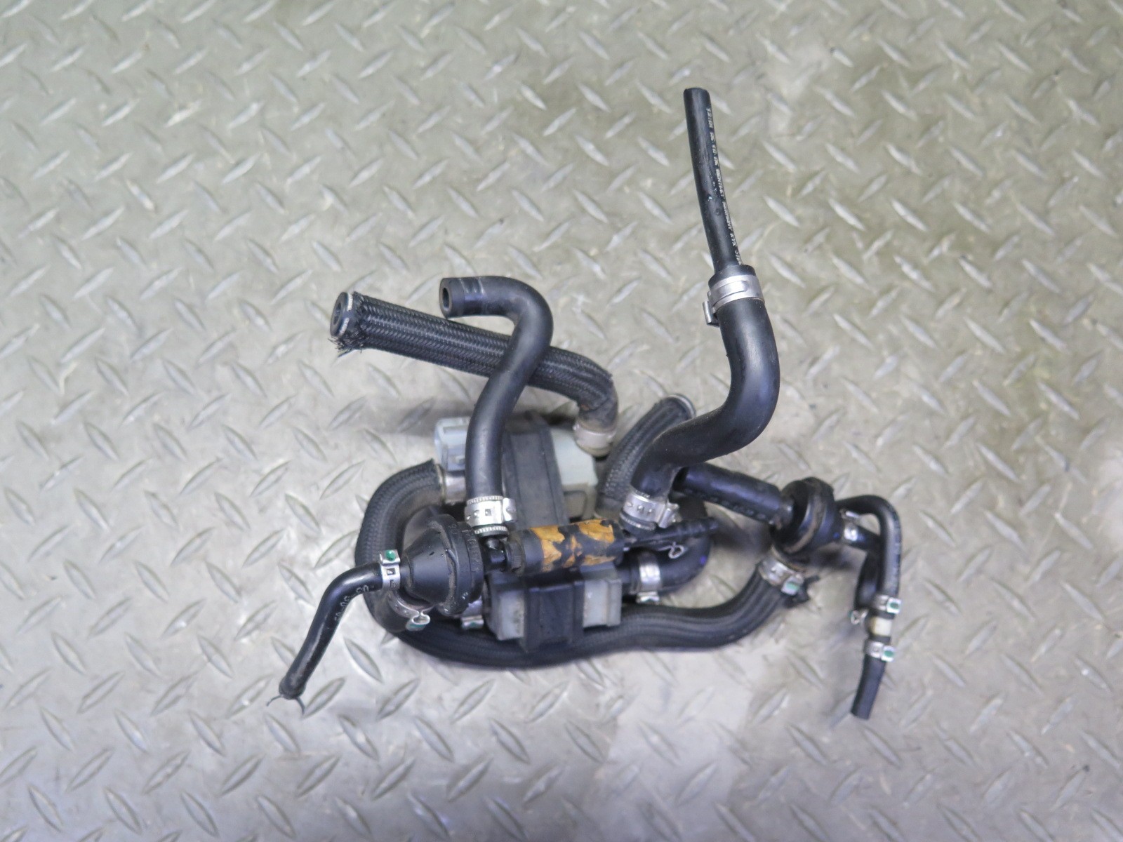 2006-2012 BENTLEY FLYING SPUR 6.0L ENGINE TURBO BOOST SOLENOID VACUUM VALVE