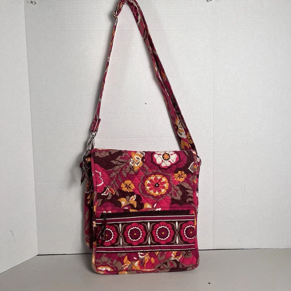 BOLSO MENSAJERO VERA BRADLEY Carnaby Grande Bandolera Patrón Floral Rosa Fucsia Foto 4 de 4