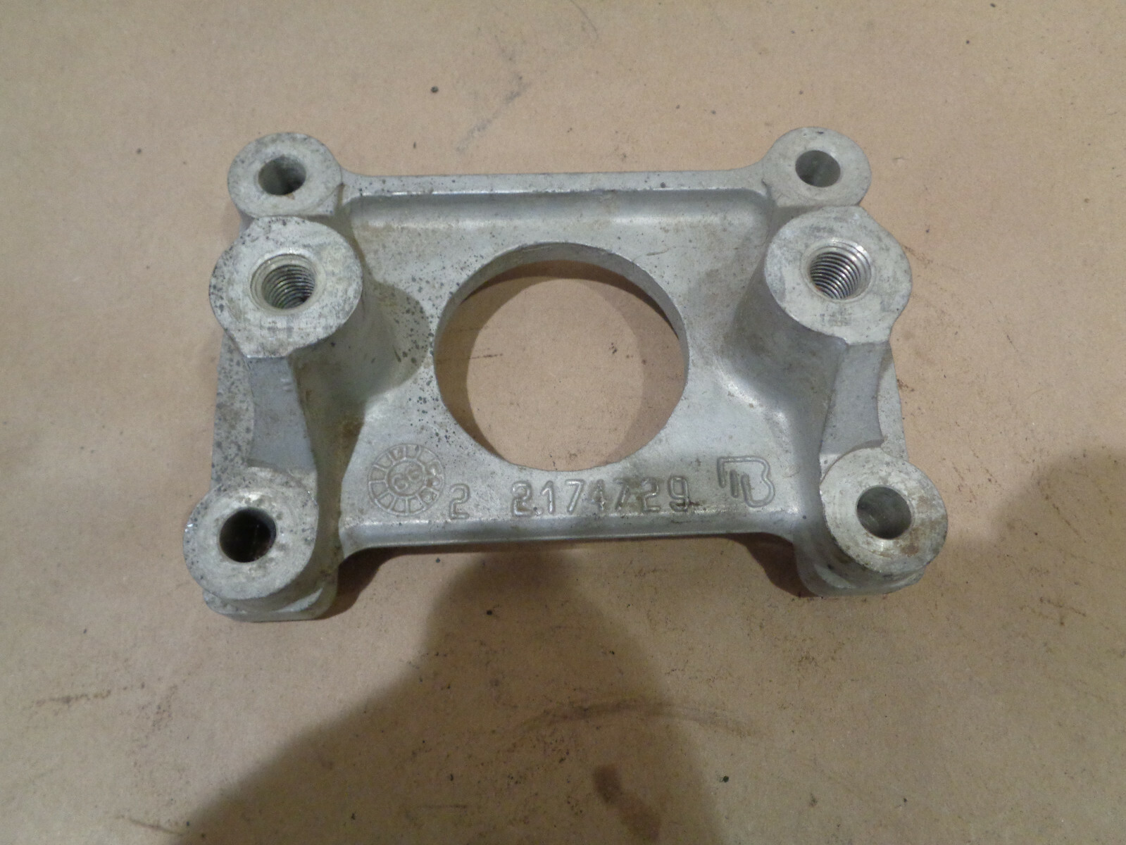 Ferrari 360  Front Shock Absorber Mount - Damage  P/N 174729