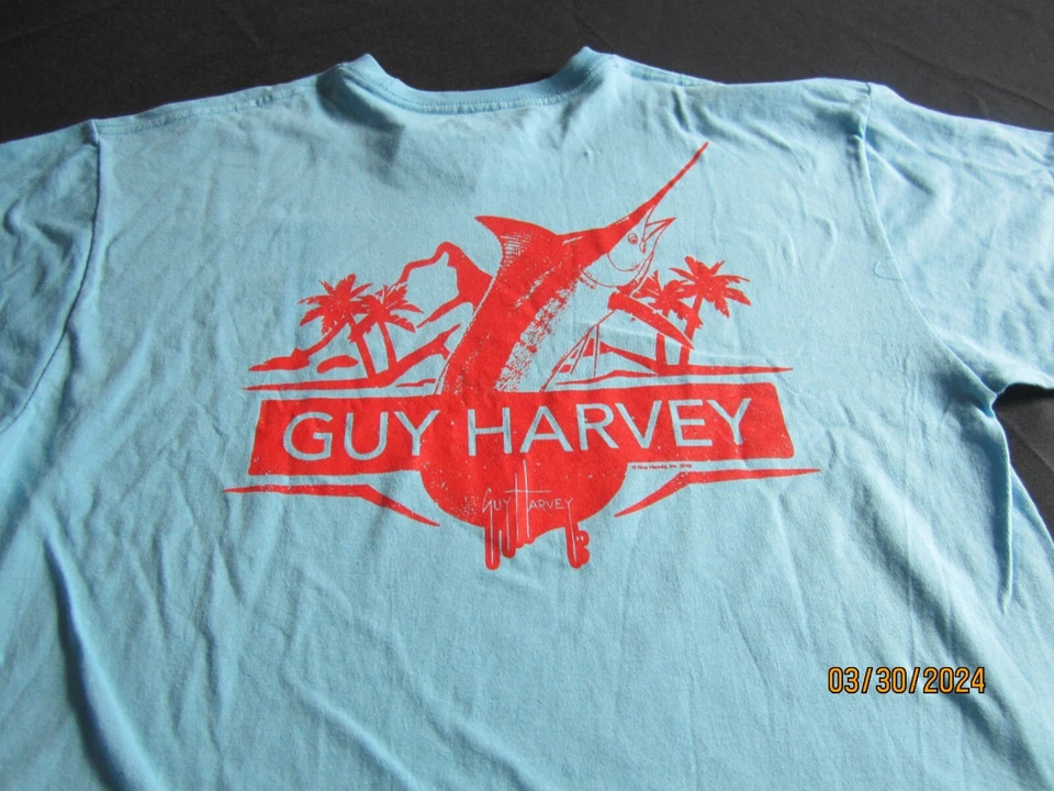 Camiseta Guy Harvey - Azul Claro - Grande - Logo Rojo Foto 3 de 3