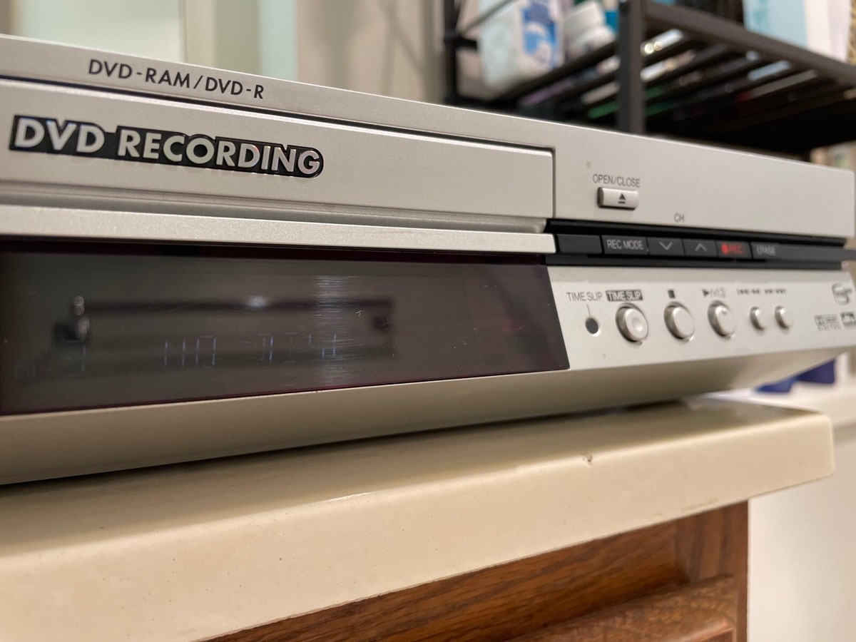 【used】Panasonic DMR-SW2000 DVDプレイヤー　2016 Amazon.com: Panasonic DMR-HS2 Progressive-Scan DVD Recorder